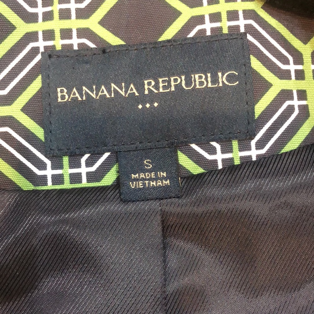 Beautiful Pattern Rain Jacket - image 6